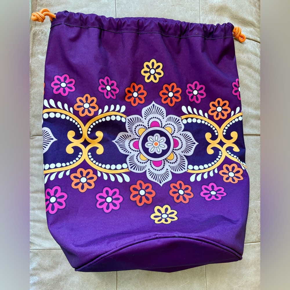 VERA BRADLEY Large Purple Floral Duffle Laundry Bag